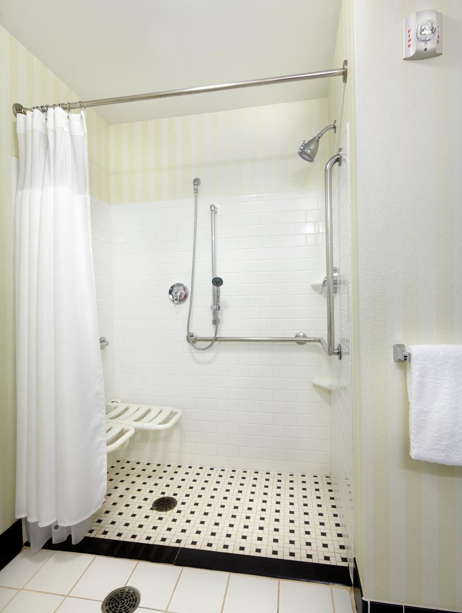 Hotel Fairfield & Pittsburgh Neville Island 3*